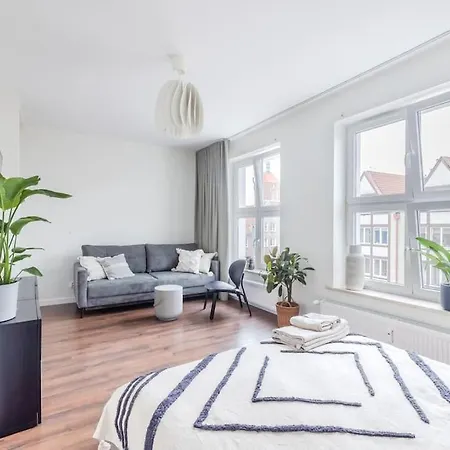 Apartment Bliss: Downtown Gdansk